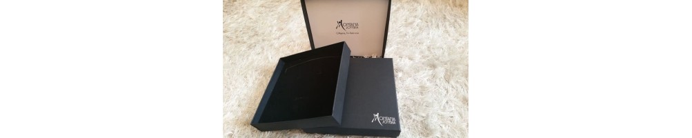 Cajas de cartón | Miriam Caballero Packing